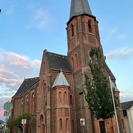 B&B Hotel Eschweiler 호텔 3*